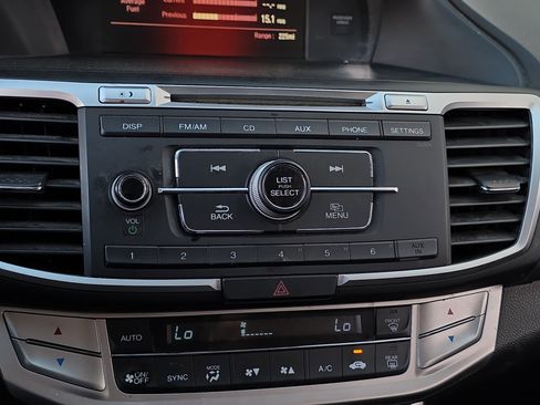 Used 2014 Honda Accord LX image 19