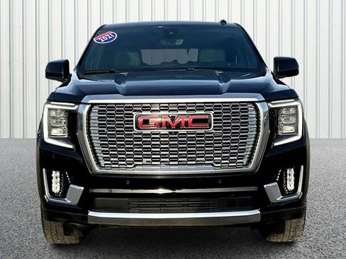 Used 2021 GMC Yukon Denali image 2