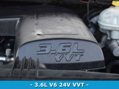 Used 2017 RAM 1500 Express image 18