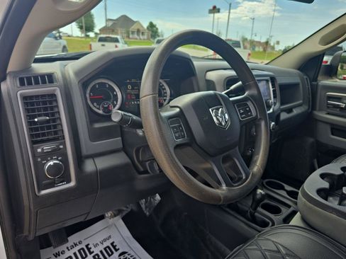 Used 2018 RAM 3500 Tradesman w/ Chrome Appearance Group AWD/4WD image 24