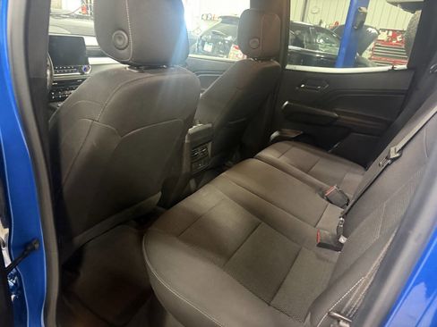 Used 2023 Chevrolet Colorado LT w/ LT Convenience Package II AWD/4WD image 13