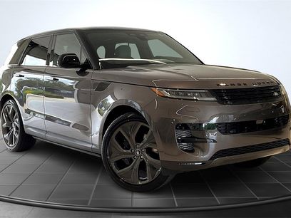 New 2025 Land Rover Range Rover Sport SE