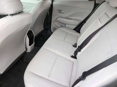 Used 2024 Hyundai Kona SEL AWD/4WD image 19