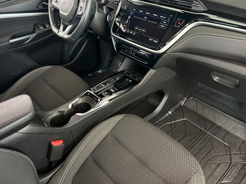 Used 2023 Chevrolet Bolt EUV LT FWD image 19