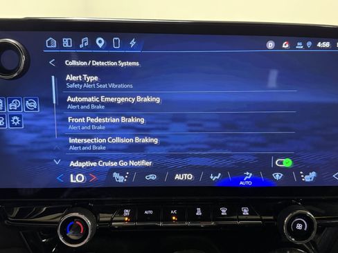 Used 2024 Chevrolet Blazer EV LT AWD/4WD image 9