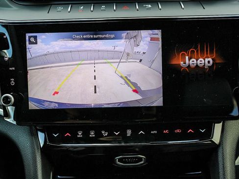 New 2026 Jeep Grand Cherokee Limited w/ Limited Altitude Package AWD/4WD image 24