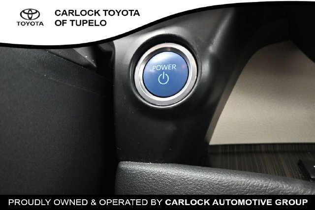 Used 2023 Toyota Sienna Platinum FWD image 28