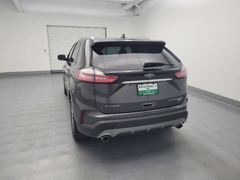 Used 2019 Ford Edge Titanium AWD/4WD image 6