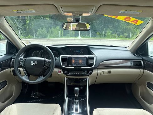 Used 2016 Honda Accord EX image 16