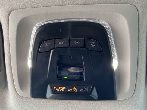 Used 2023 Toyota Corolla LE image 23