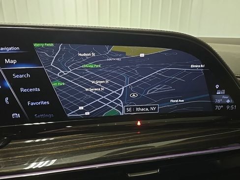 Used 2022 Cadillac Escalade ESV Premium Luxury image 30