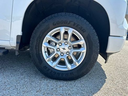 Used 2024 Chevrolet Silverado 1500 RST AWD/4WD image 43