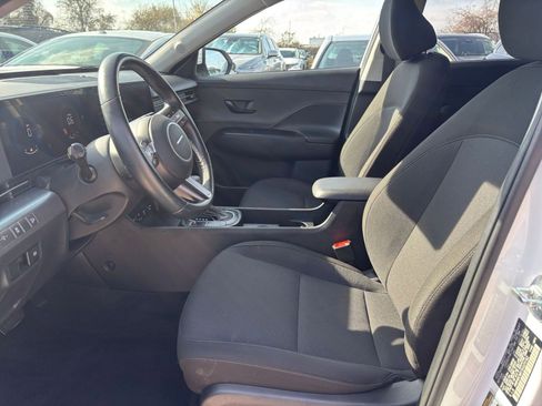 Used 2025 Hyundai Kona SEL AWD/4WD image 22