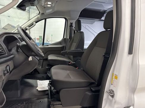 New 2025 Ford Transit 150 Low Roof RWD image 21