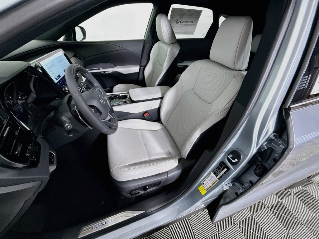 New 2026 Lexus RX 350 FWD image 16