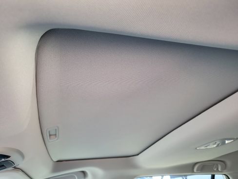 Used 2025 Subaru Outback Onyx Edition XT w/ Popular Package #2 image 12