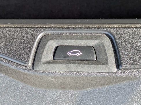 Used 2025 BMW X5 sDrive40i RWD image 14
