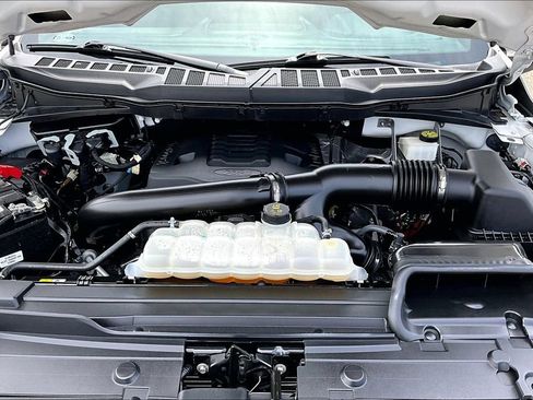 Certified 2022 Ford F150 XLT w/ Equipment Group 302A High AWD/4WD image 10