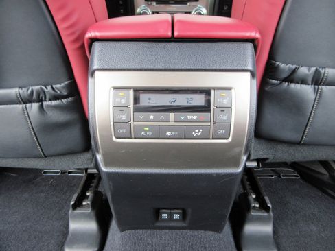 Used 2020 Lexus GX 460 Premium image 23