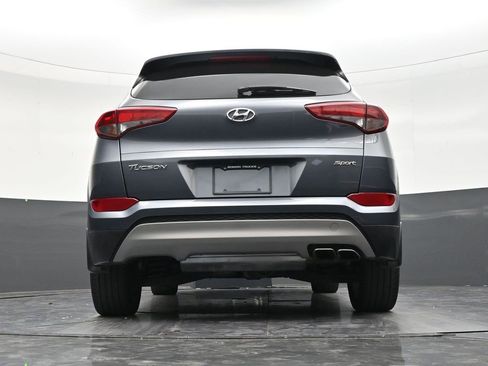 Used 2018 Hyundai Tucson Sport FWD image 23