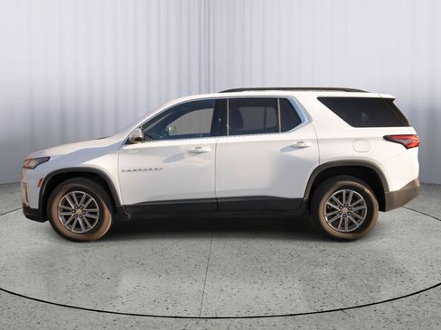 Used 2023 Chevrolet Traverse LT image 20