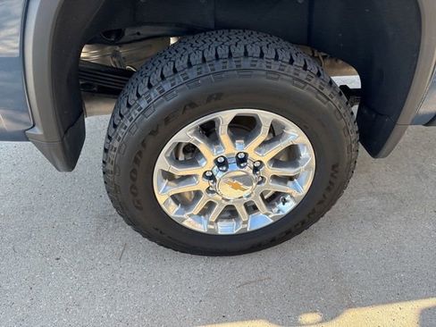 Certified 2025 Chevrolet Silverado 2500 LTZ w/ LTZ Premium Package image 9