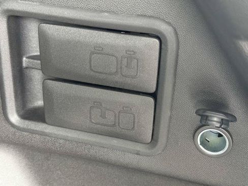 Used 2022 Chevrolet Equinox LT FWD image 29