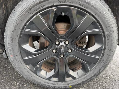 Used 2019 Ford Explorer Sport w/ Equipment Group 401A AWD/4WD image 32