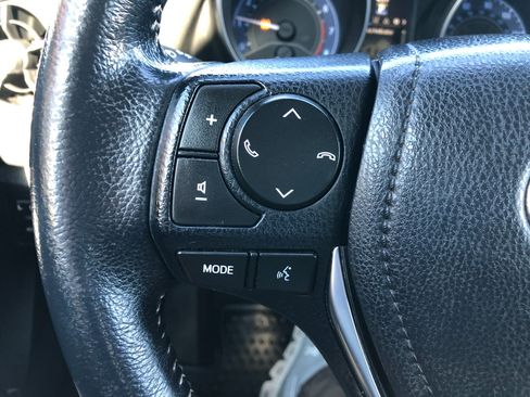 Used 2018 Toyota Corolla iM image 13