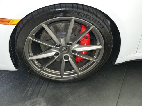 Certified 2020 Porsche 911 Carrera 4S AWD/4WD image 14