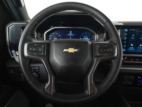 Used 2024 Chevrolet Silverado 1500 High Country w/ High Country Premium Package AWD/4WD image 18