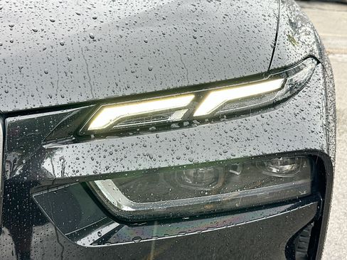 Certified 2024 BMW X7 xDrive40i AWD/4WD image 32