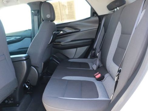 Used 2025 Chevrolet TrailBlazer LT image 14