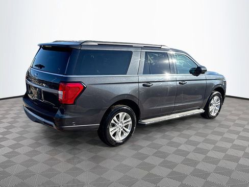 Used 2022 Ford Expedition Max XLT image 6
