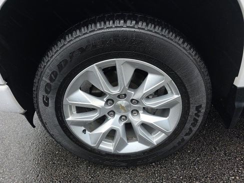 Used 2023 Chevrolet Silverado 1500 Custom image 6