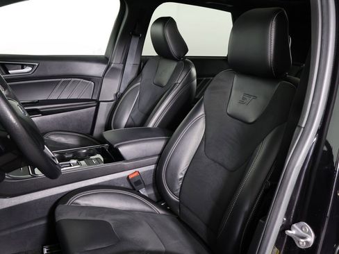 Used 2020 Ford Edge ST w/ Cold Weather Package image 28