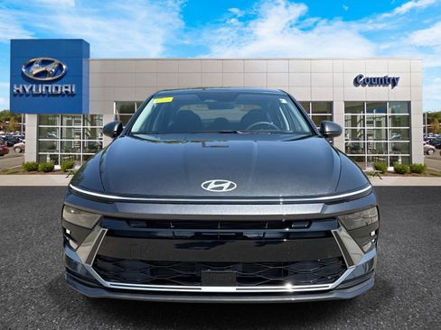 New 2025 Hyundai Sonata SE image 2