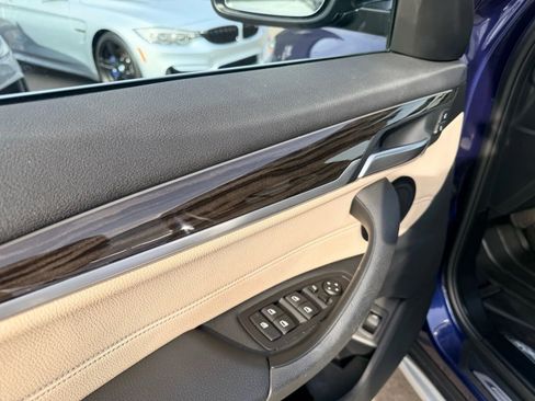 Used 2017 BMW X1 xDrive28i image 11