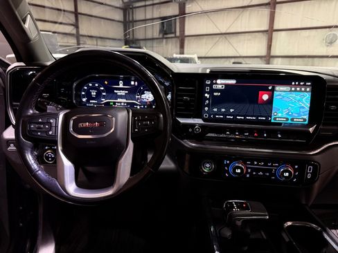 Used 2022 GMC Sierra 1500 SLT w/ SLT Convenience Package image 31