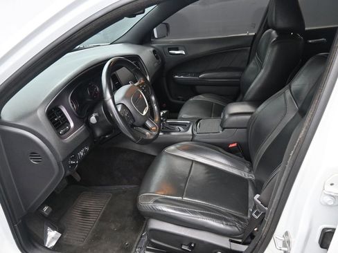 Used 2016 Dodge Charger SXT w/ Plus Group image 17