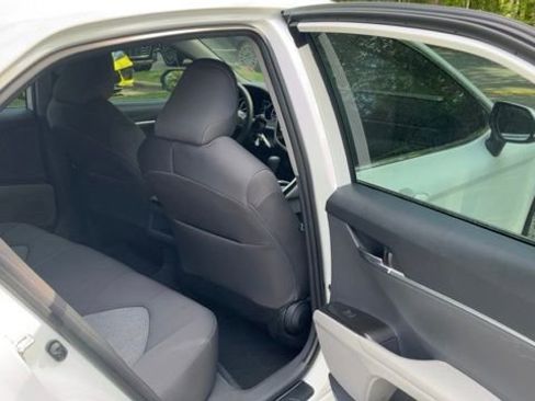 Used 2023 Toyota Camry LE image 12