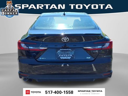 Used 2026 Toyota Camry SE FWD image 7