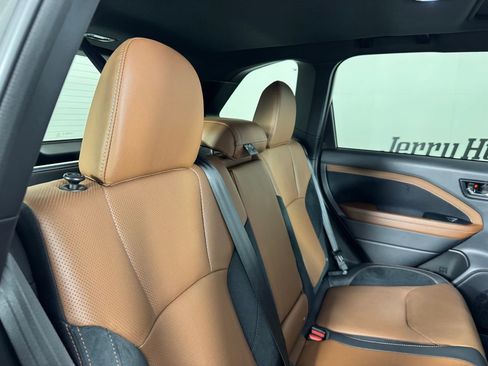 Used 2025 Subaru Forester Touring image 32
