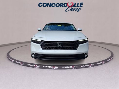 Used 2024 Honda Accord EX image 2