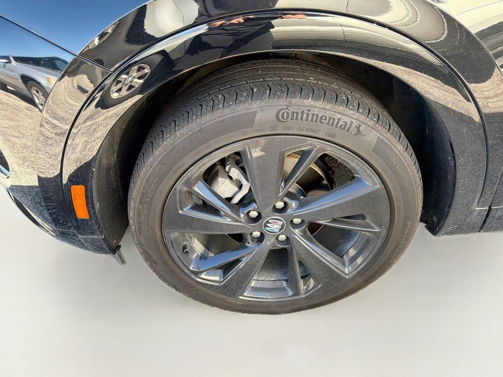 Used 2024 Buick Envision Sport Touring AWD/4WD image 9