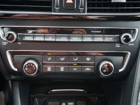 Used 2020 Kia Optima LX FWD image 14