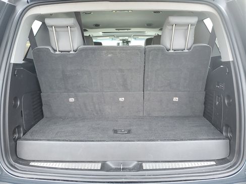 Used 2019 Chevrolet Tahoe LT w/ Luxury Package image 11