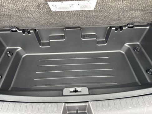 Used 2025 GMC Acadia AT4 w/ Super Cruise Package image 58