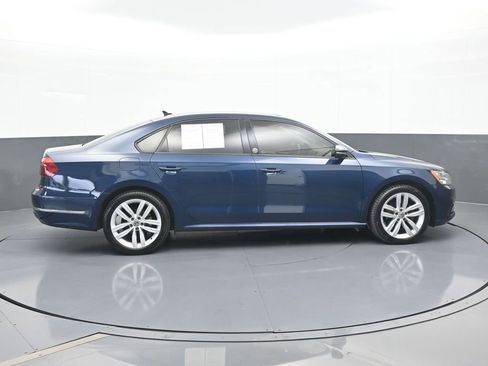 Used 2019 Volkswagen Passat 2.0T Wolfsburg image 7
