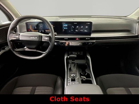 Certified 2026 Kia Sorento LX FWD image 7